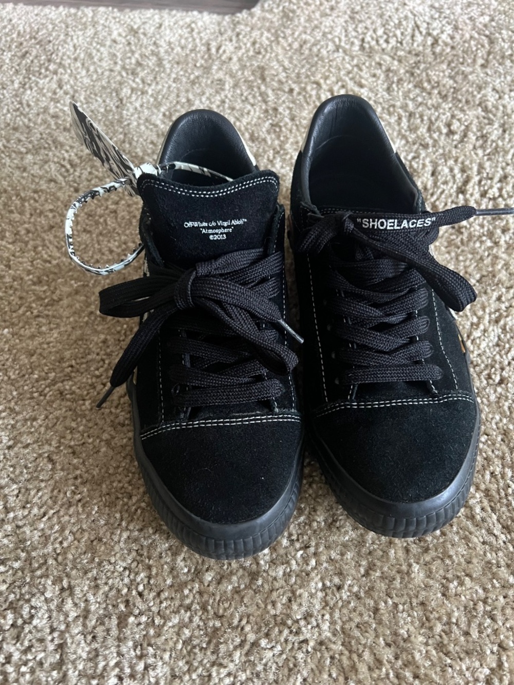 Off white - Picture 2 of 5